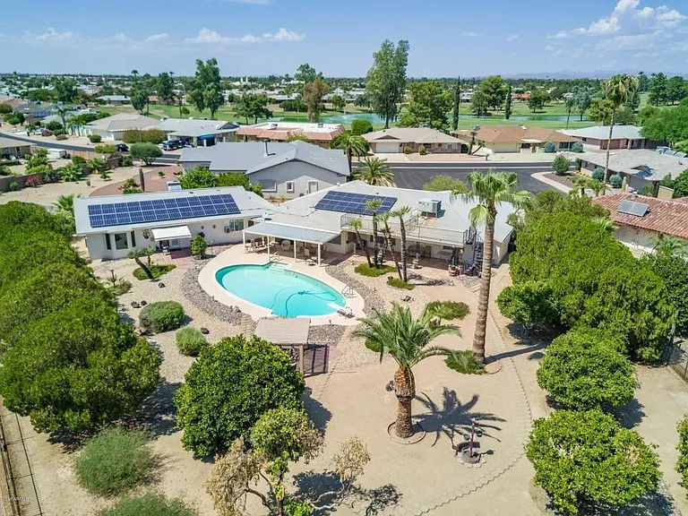 N Country Club Dr — Photo 1
