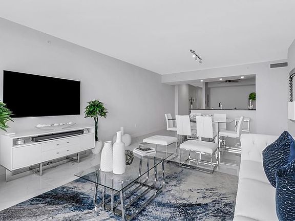 4th image of 3000 Oasis Grand Blvd APT 1804
