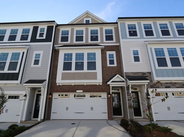 10019 Secluded Garden Dr, Apex, NC 27523