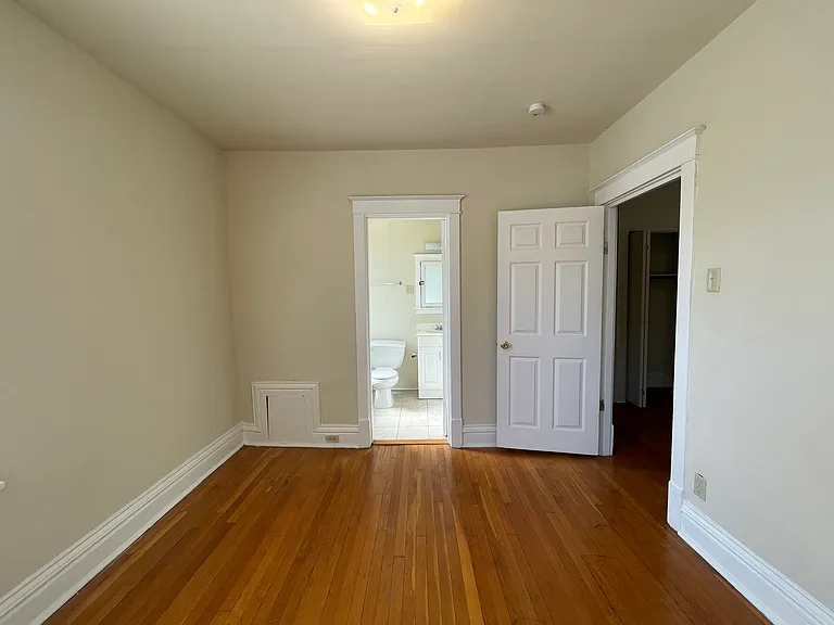 1139 Louisville Ave — Photo 6