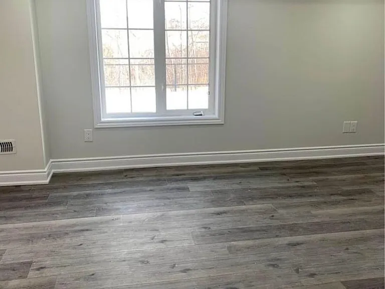 39 Stoneylake Ave #LOWER — Photo 5