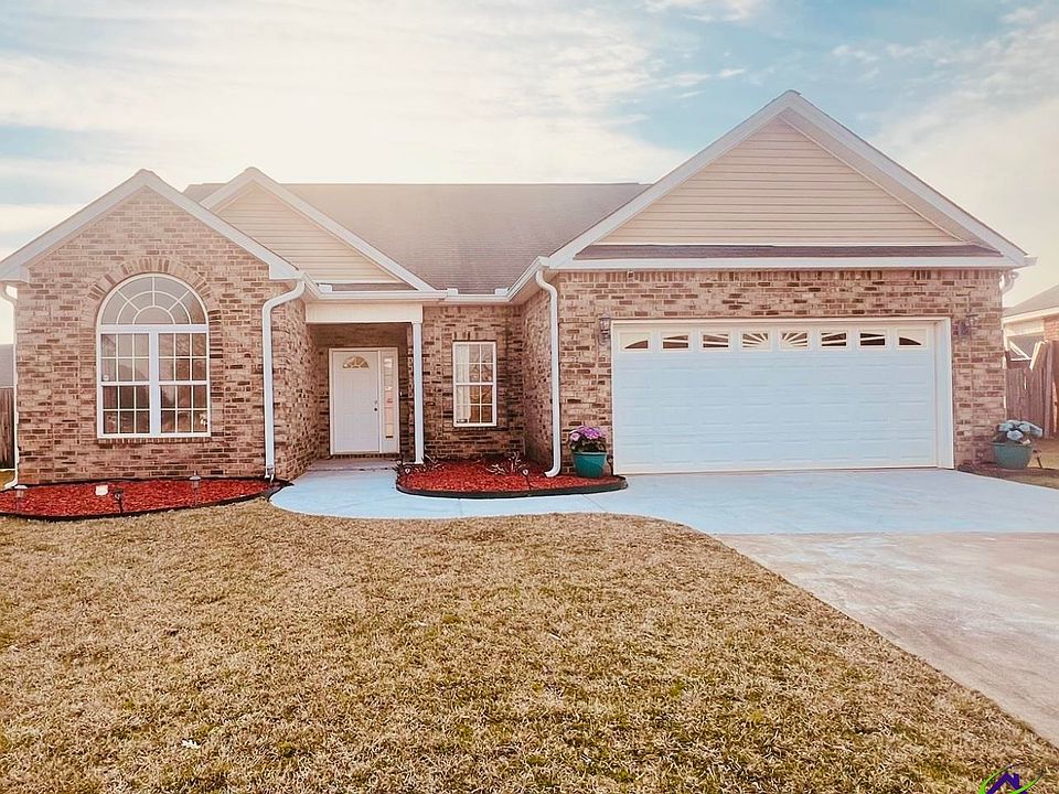 1st image of 604 Stirling Bridge Dr