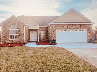 604 Stirling Bridge Dr, Warner Robins, GA 31088