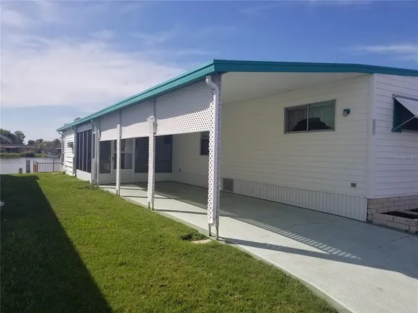 2051 Waterview Dr, Holiday, FL 34691