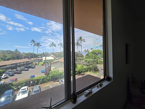 4th image of 3676 Lower Honoapiilani Rd APT A303