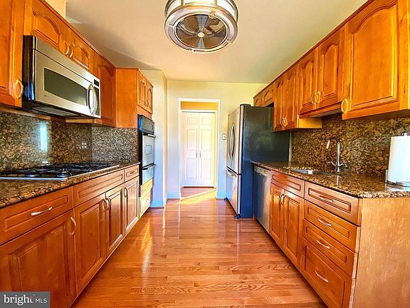 5th image of 14232 Chadwick Ln