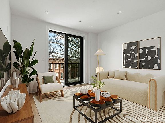 2nd image of 726 Madison St #4R