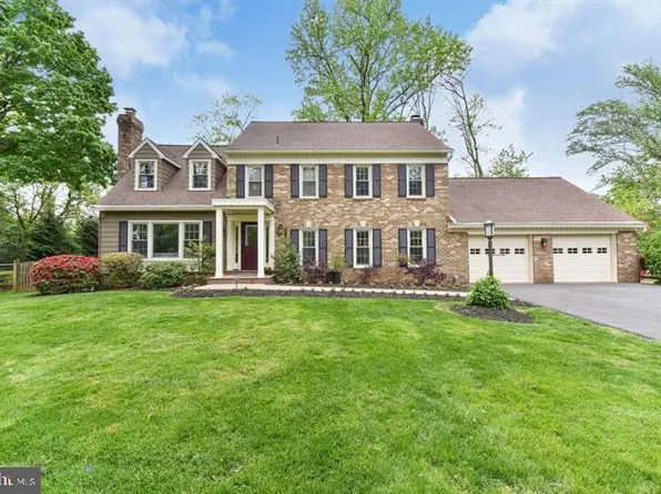 7219 Hyde Rd, Falls Church, VA 22043