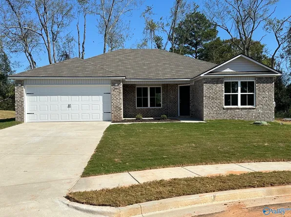 104 Olde Hearth Rd, New Market, AL 35761