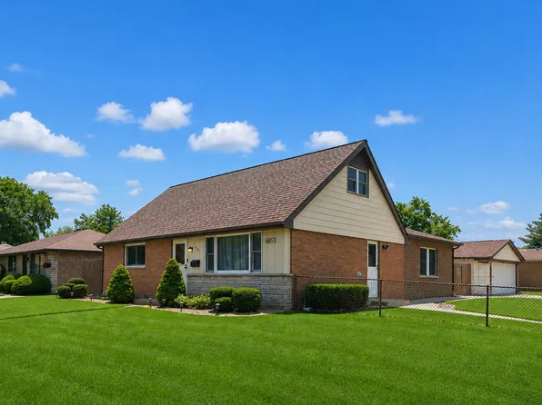 6853 Saratoga Dr, Bridgeview, IL 60455