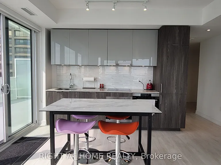 15 Queens Quay E #2404 — Photo 9