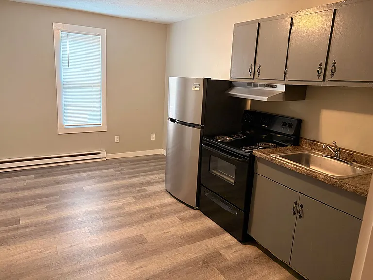 1116 Brown St — Photo 6