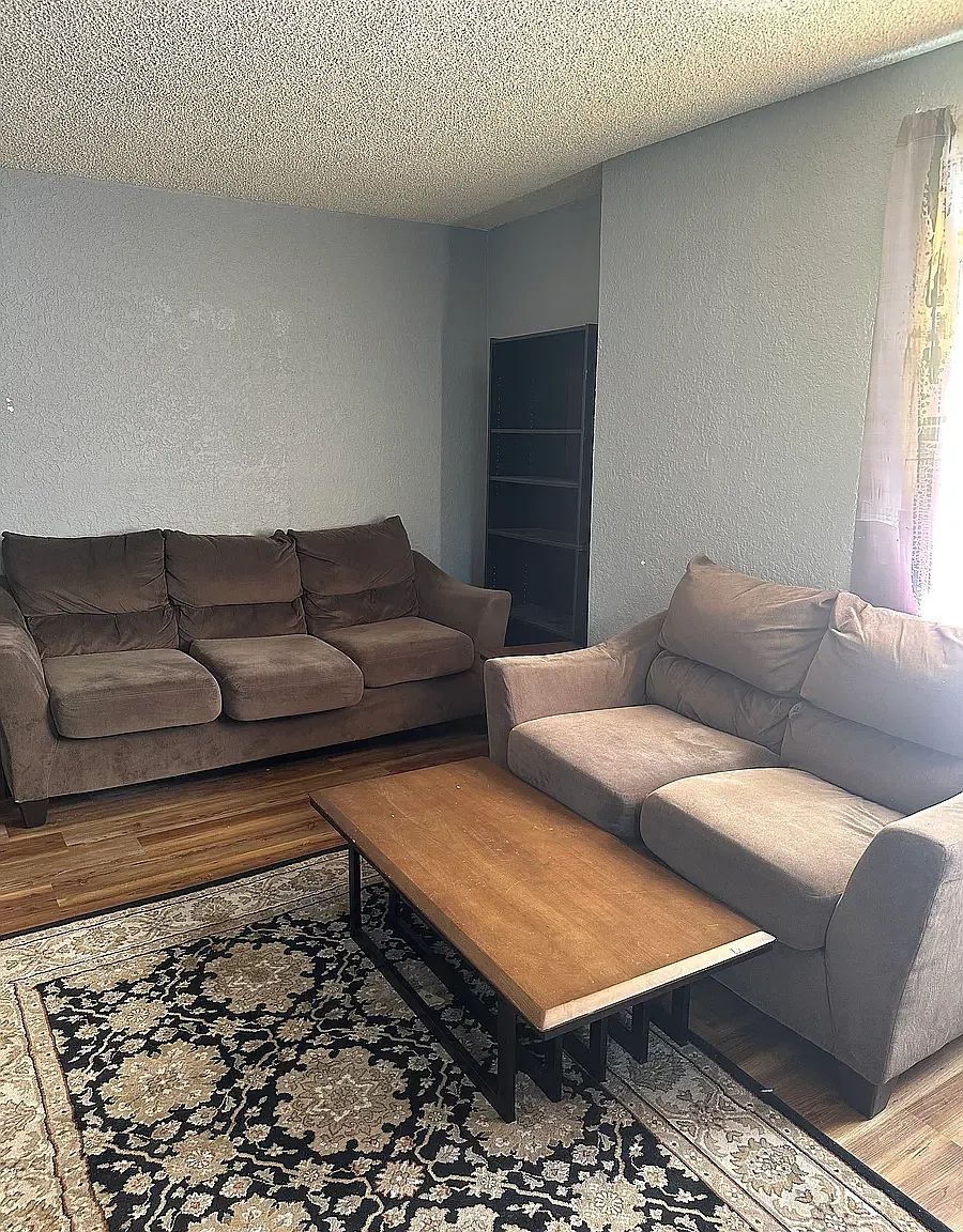2 bed, 1000 sqft, $1,500 — Photo 3