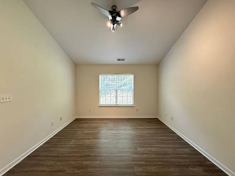 1040 Treble Ct — Photo 9