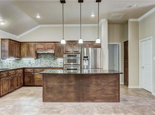 425 Champions Dr, Georgetown, TX 78628