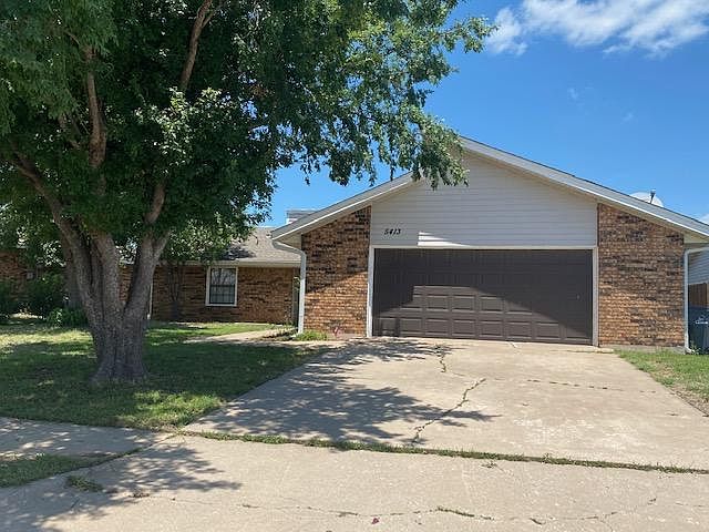 1st image of 5413 NW Sir Brian Ave