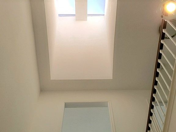 4th image of 7350 Kirby Dr APT 30