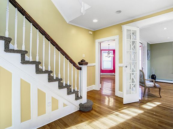 3rd image of 625-627 Highland Ave