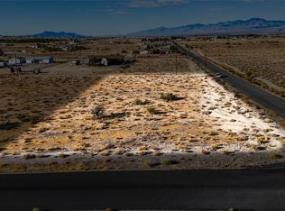 10470 S Oakridge Ave, Pahrump, NV 89048