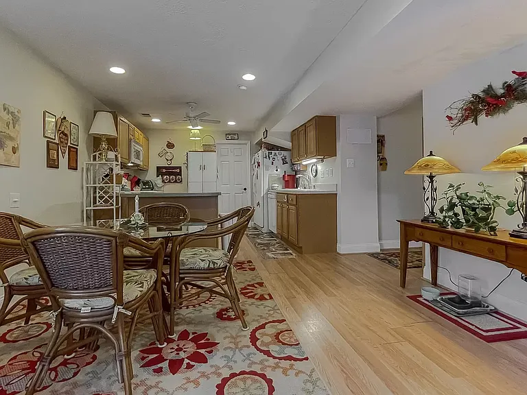 109 Discovery Ct — Photo 5