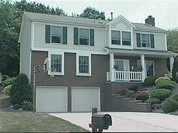 1st image of 121 Sandstone Ct