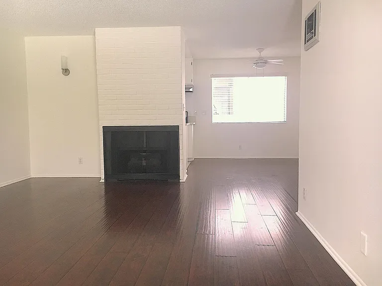 1236 Amherst Ave — Photo 6