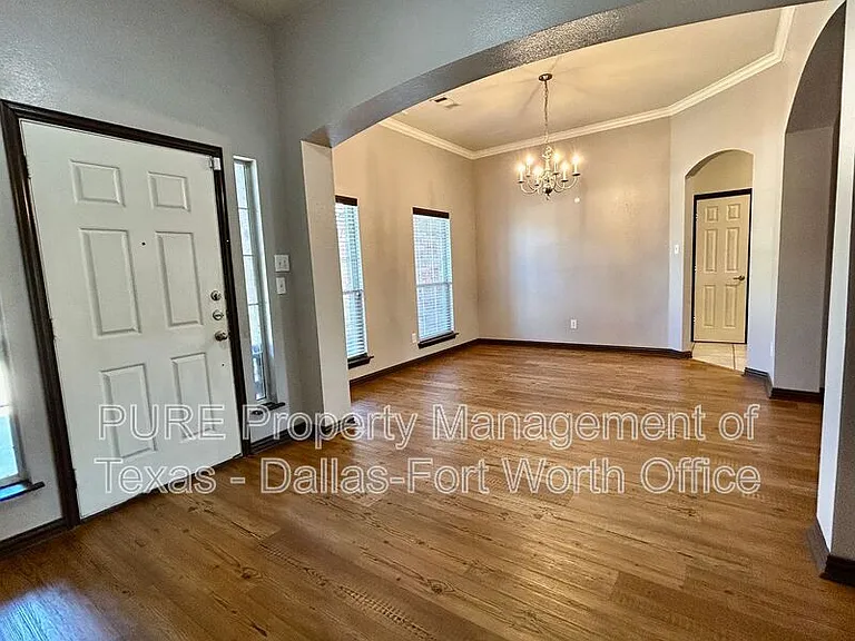 629 Madeline Ct — Photo 10