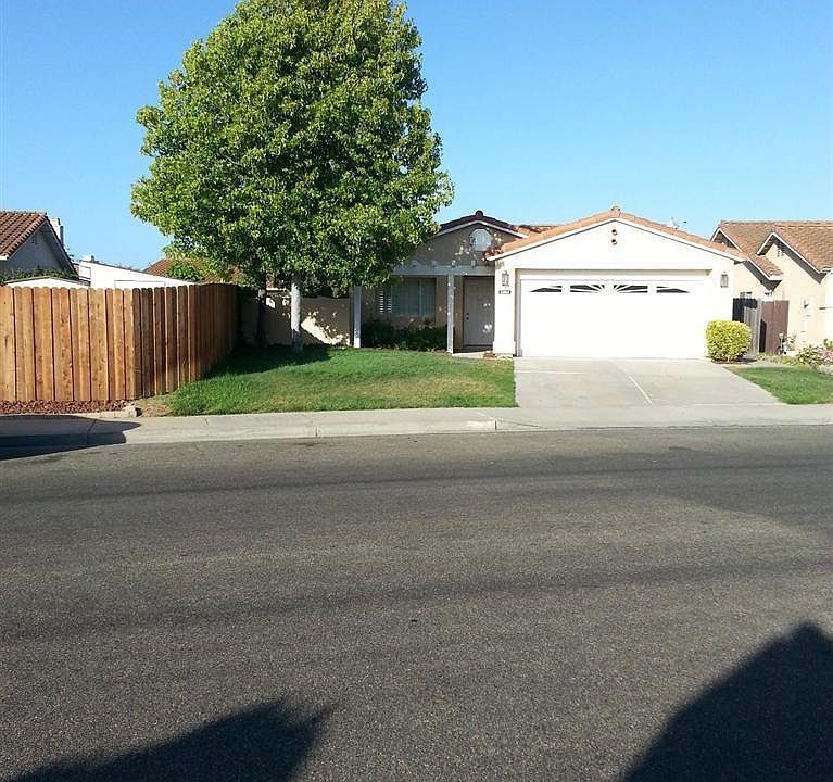 1st image of 2464 S San Miguel St