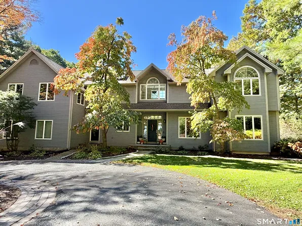 100 Robin Drive, Canton, CT 06019