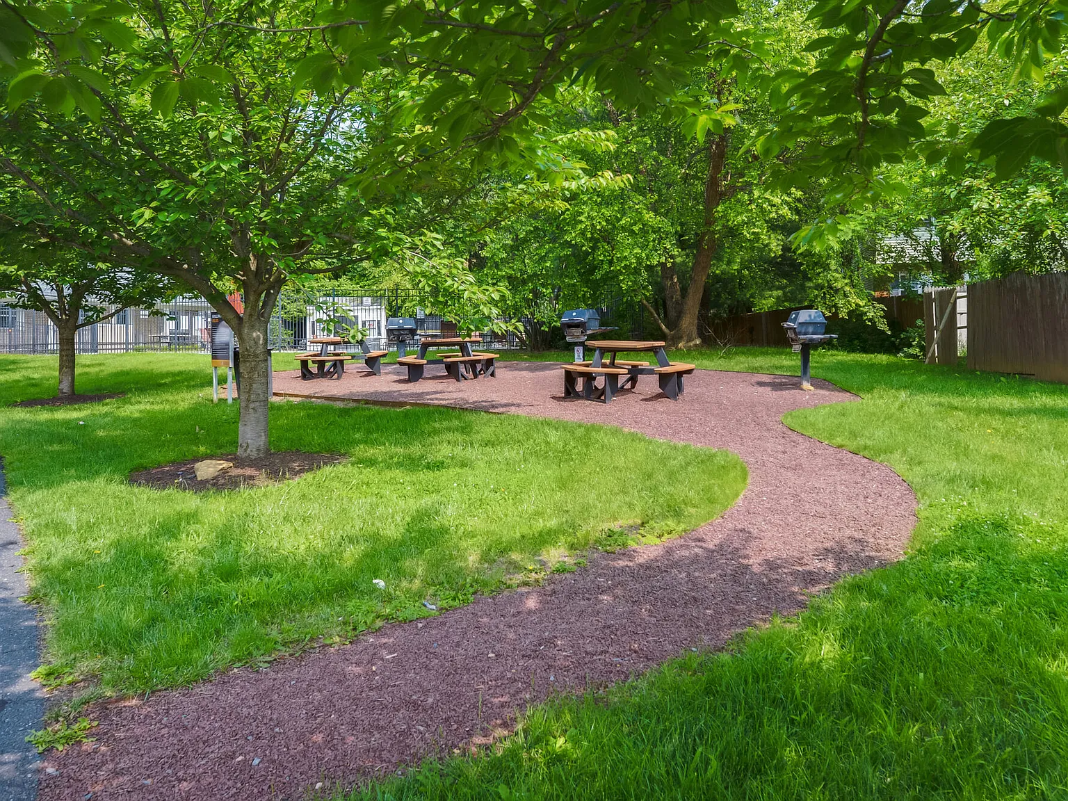 Lehigh Square — Photo 2