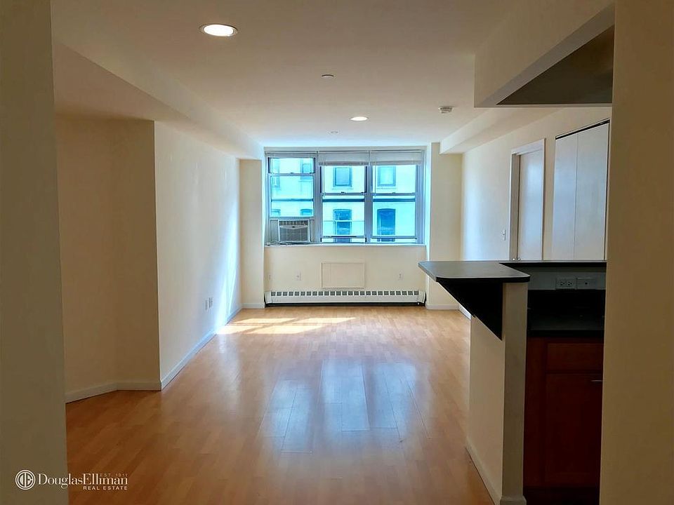 1st image of 2737 27th St APT 3A