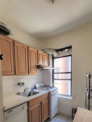 Rented by Compass | media 1