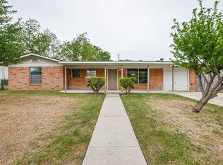210 Chesswood Dr, San Antonio, TX 78228