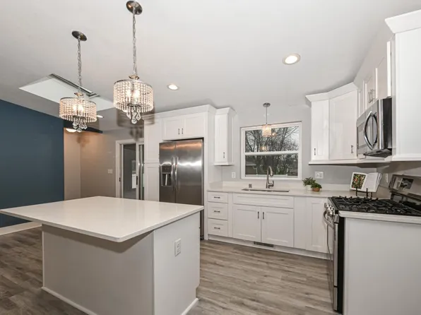 W132S6493 Saroyan COURT, Muskego, WI 53150
