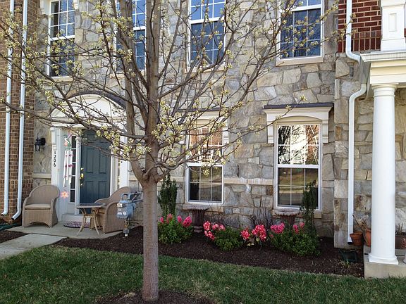 Exterior Front - 2
