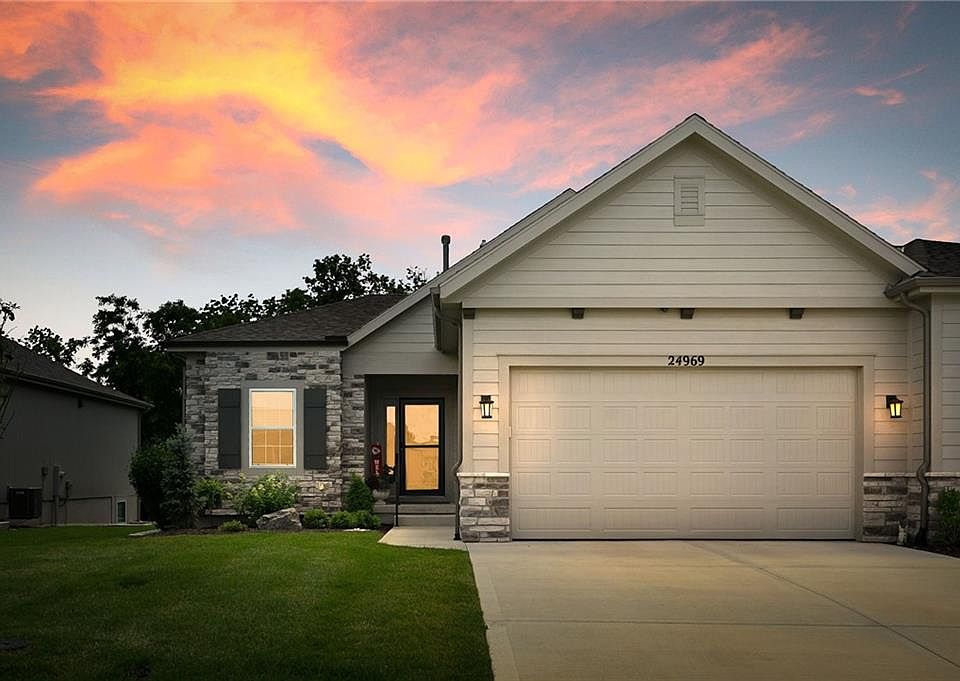 1st image of 24969 W 94th Pl