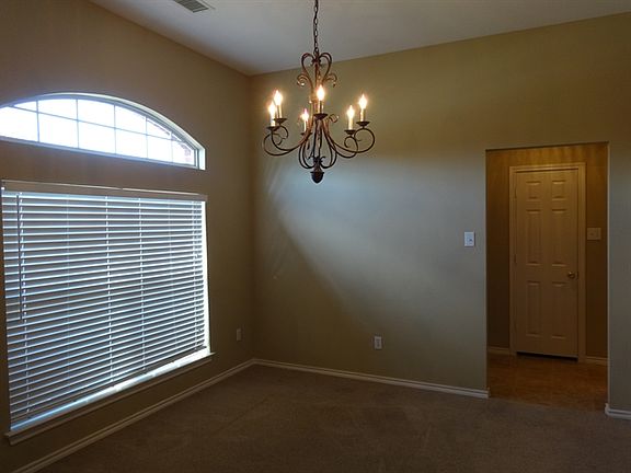 3rd image of 1132 Essex Dr