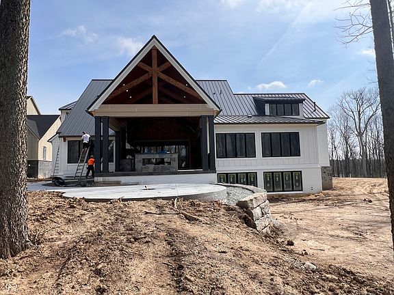 2nd image of 1589 Chatham Ridge Ct