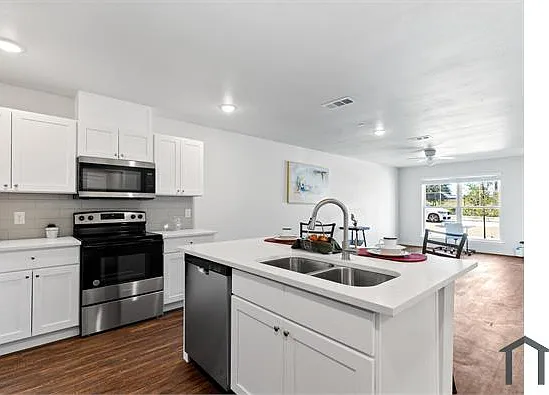 6209 Roby Dr — Photo 28