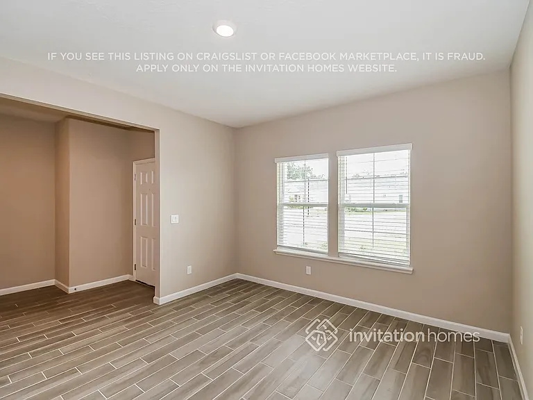 2433 Laylas Way — Photo 3