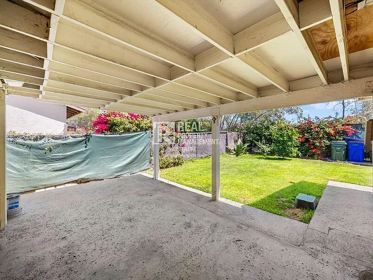 16653 Mallory Dr — Photo 36