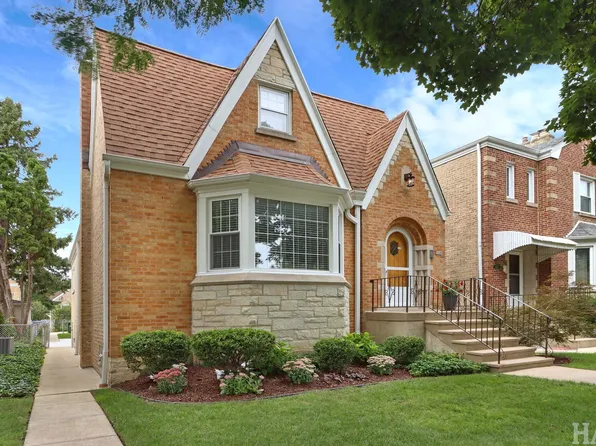 3246 N Newcastle Ave, Chicago, IL 60634