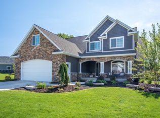 1418 Turning Creek Dr SE, Byron Center, MI 49315
