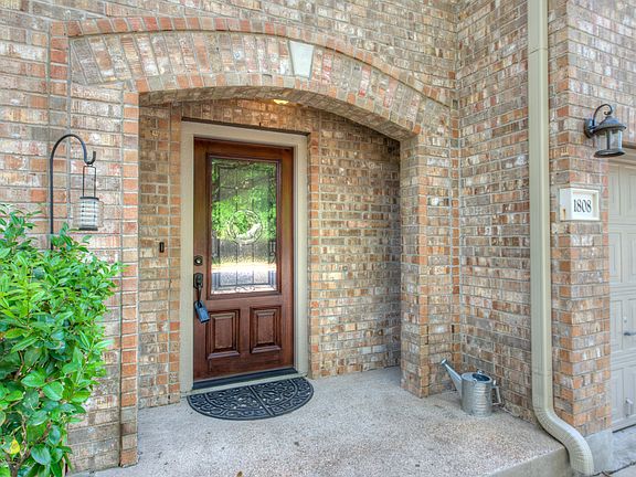 3rd image of 1808 Gunsight Dr