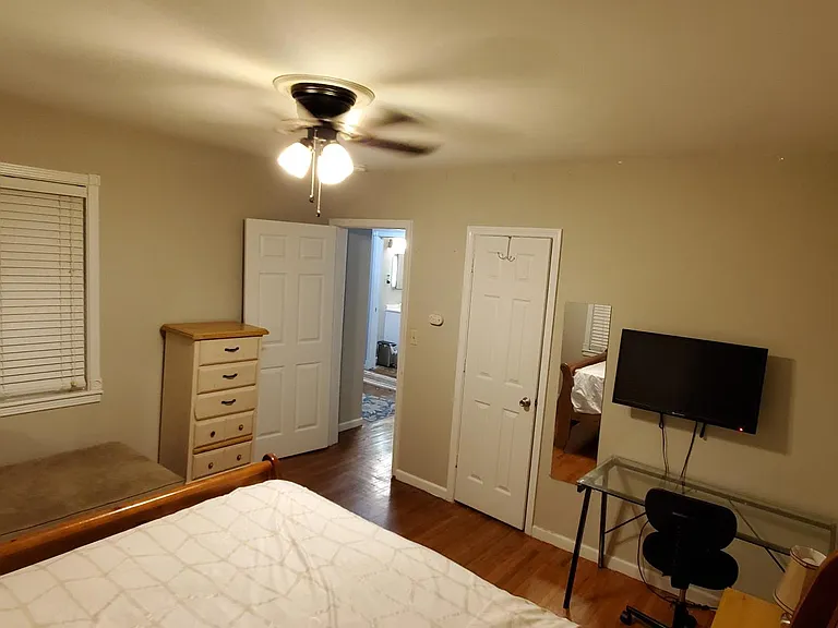 486 Ashburton Ave SE — Photo 16