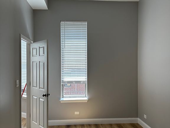 2nd image of 1551 N Orleans St APT 2E