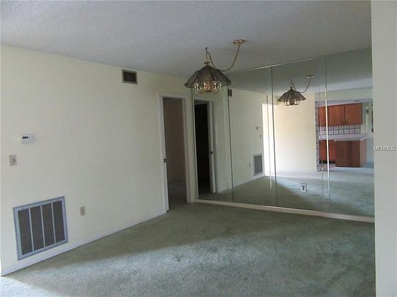 5th image of 6101 Country Club Dr #F-1