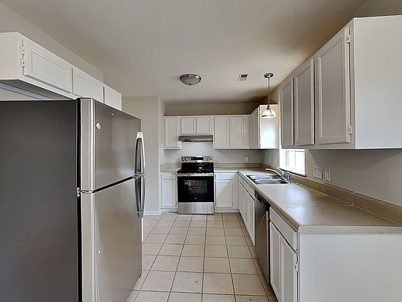4th image of 10301 Danesway Ln