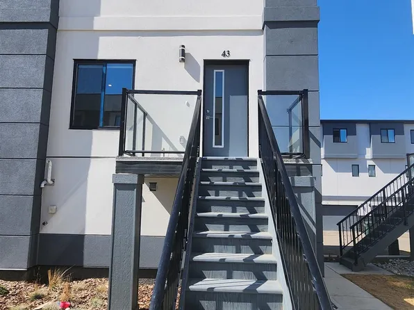 10 Salisbury Way #43, Strathcona County, AB T8B 0A9