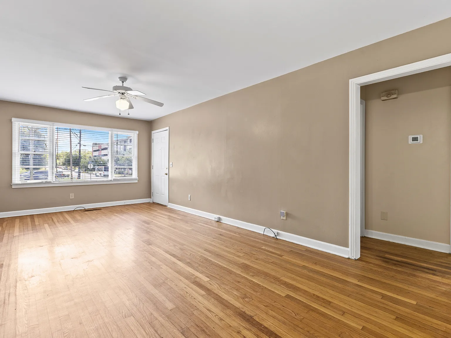503 E Glenn Avenue - NA — Photo 3